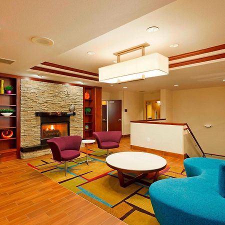 Fairfield Inn & Suites Portland South/Лейк-Освего Экстерьер фото